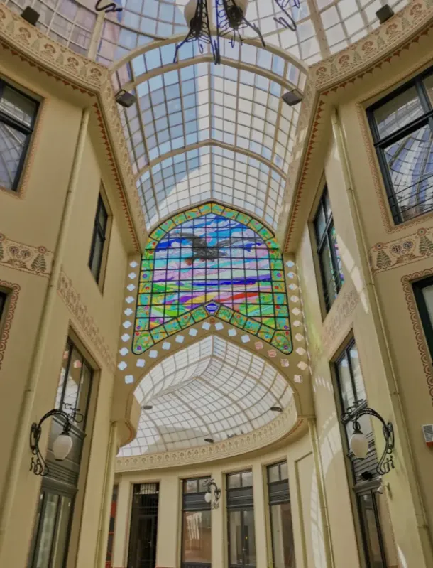 Palatul Vulturul Negru